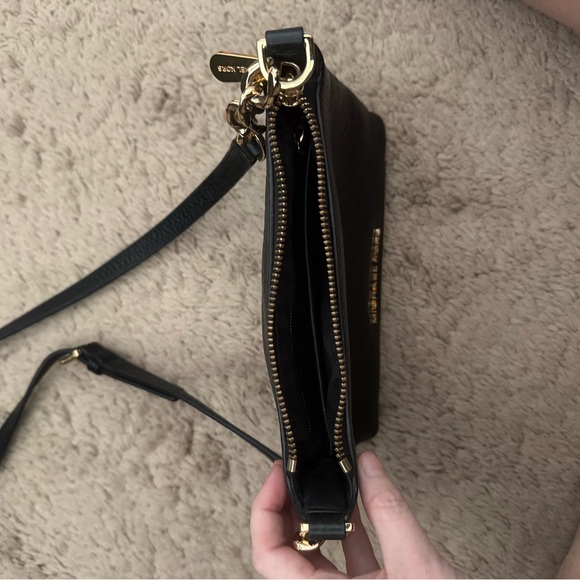 Michael Kors Pebbled Black Crossbody Bag - Picture 3 of 5